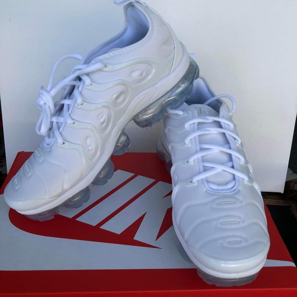 Nike VaporMax Plus 'Triple White'